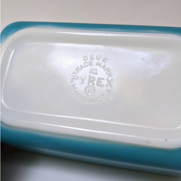 Vintage Pyrex Blue 0502 Refrigerator Dish Blue Fridgie Pyrex Dish 50s Blue Pyrex - Picture 8 of 10